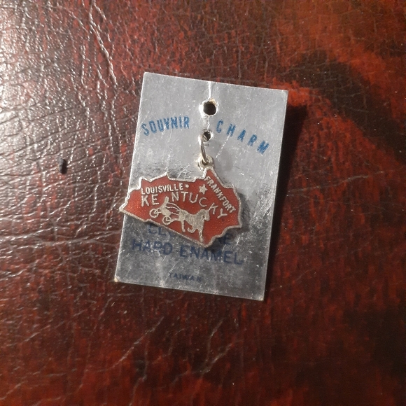 1960/70's Red Kentucky Souvenier Cloisonne Enamel Charm - Picture 1 of 12